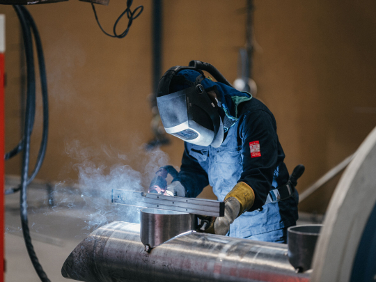 SVÁŘEČ - zapouzdřené vodiče